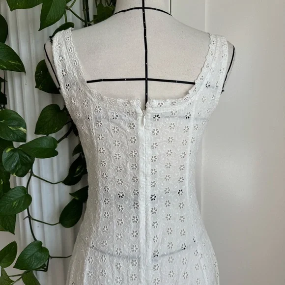 DOÊN Melaine Cotton Eyelet Dress in Salt - Small - Picture 6 of 9